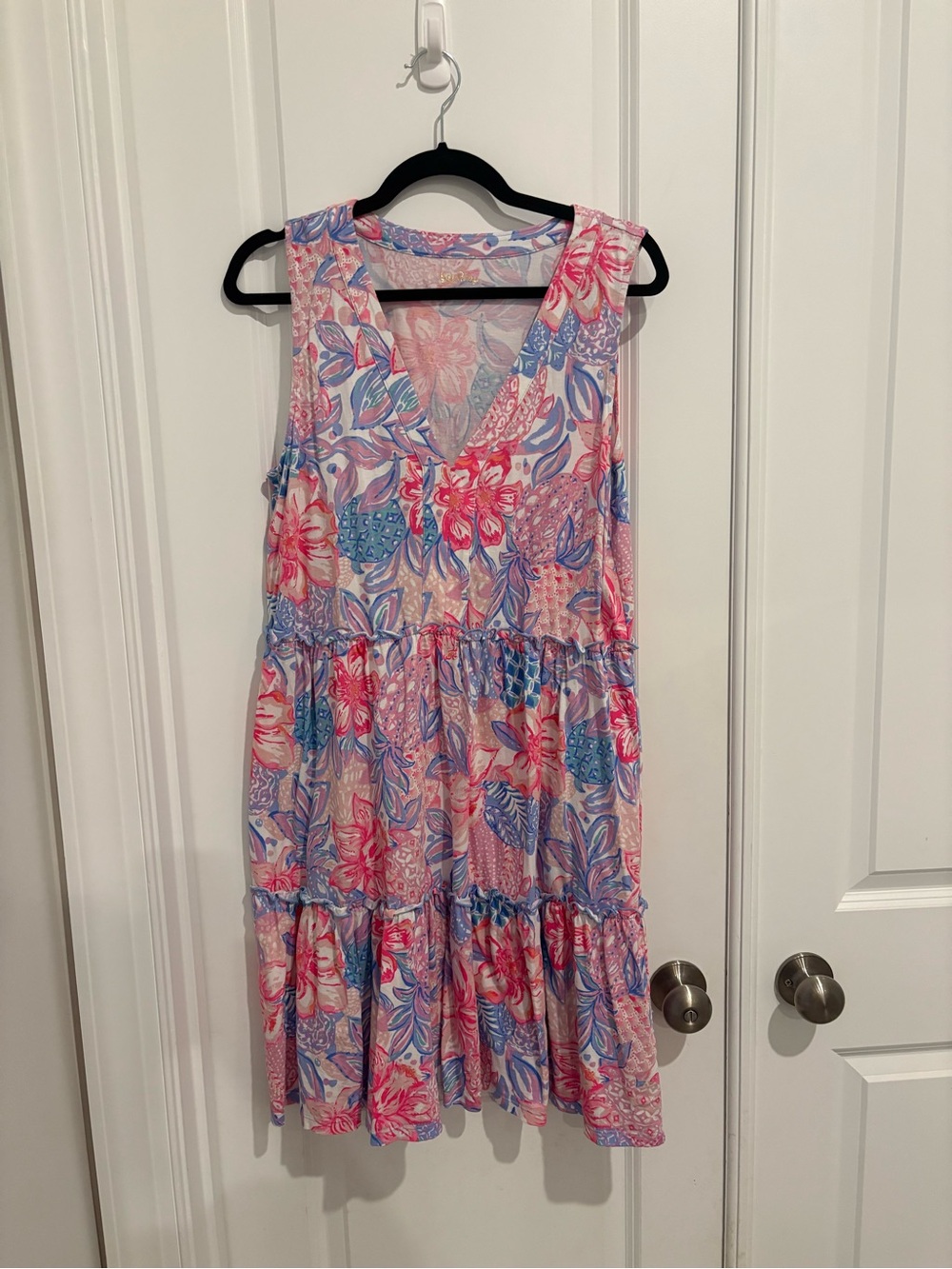 Lilly Pulitzer Lorina V-neck swing dress in Pink Isle Snappy Turtle print in L